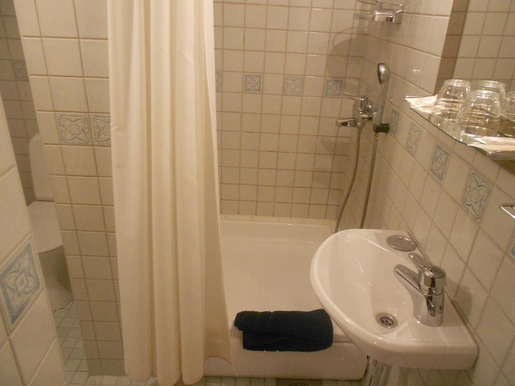 Guest house Poska 4*
