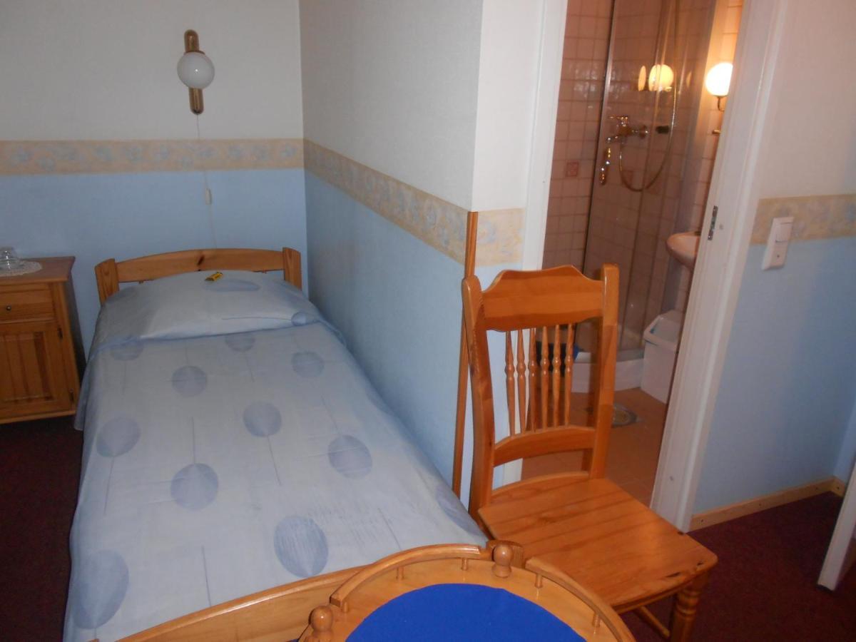 Poska 4*